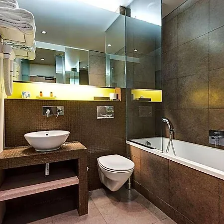 Elixir Hotel